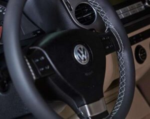 Κάλυμμα Τιμονιού Μονόχρωμο Ραφτό